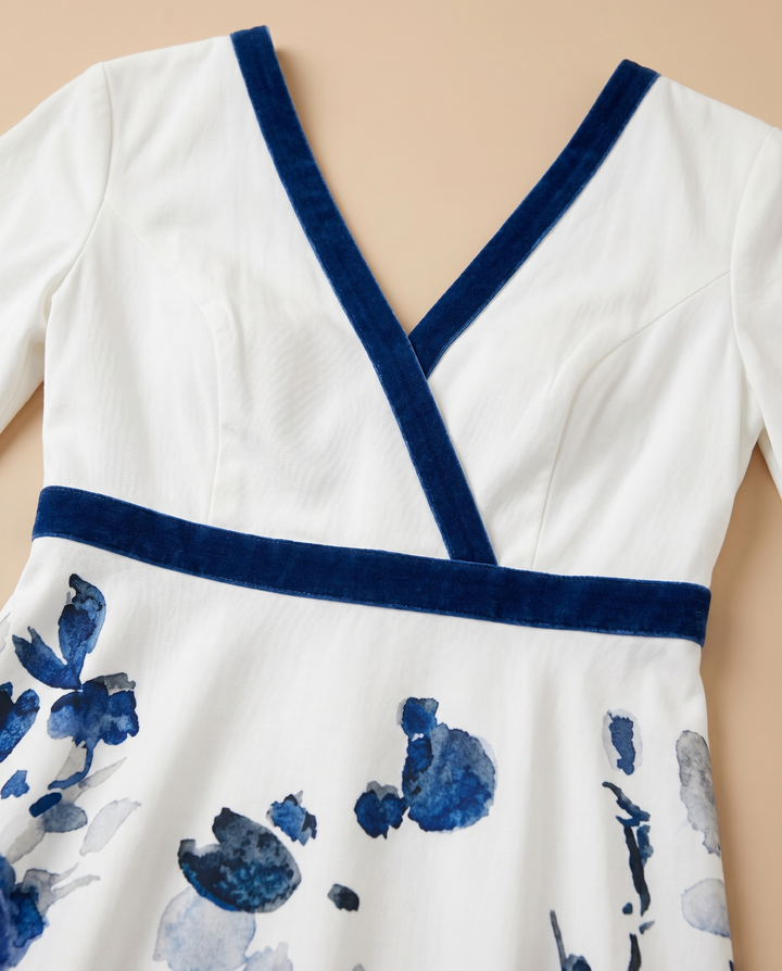 white floral print v-neck detail