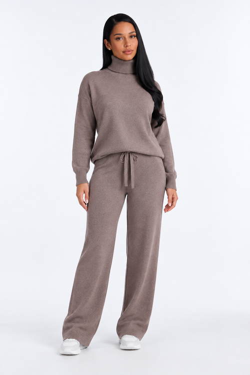 Brown knitted set — front studio view